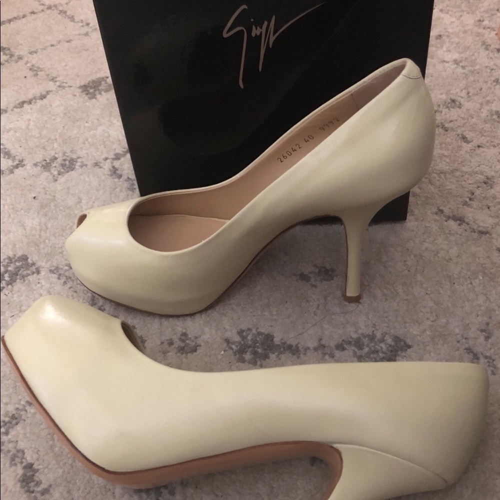 Wrong Size shoe did not fit